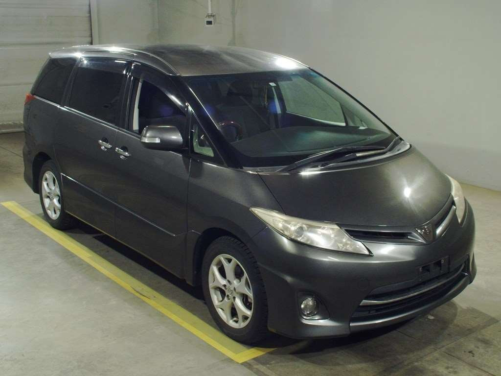 2011 Toyota Estima ACR55W[2]