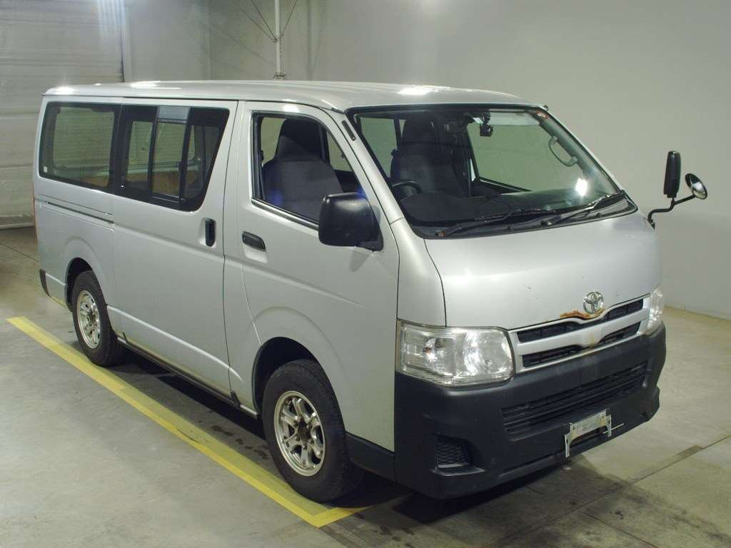 2012 Toyota Hiace Van KDH206V[2]