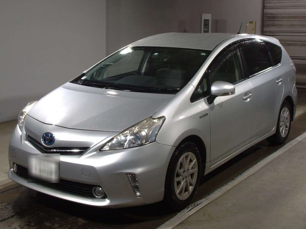 2013 Toyota Prius alpha ZVW40W[0]