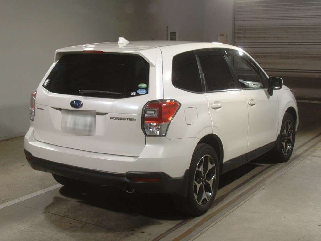 2016 Subaru Forester SJ5[1]