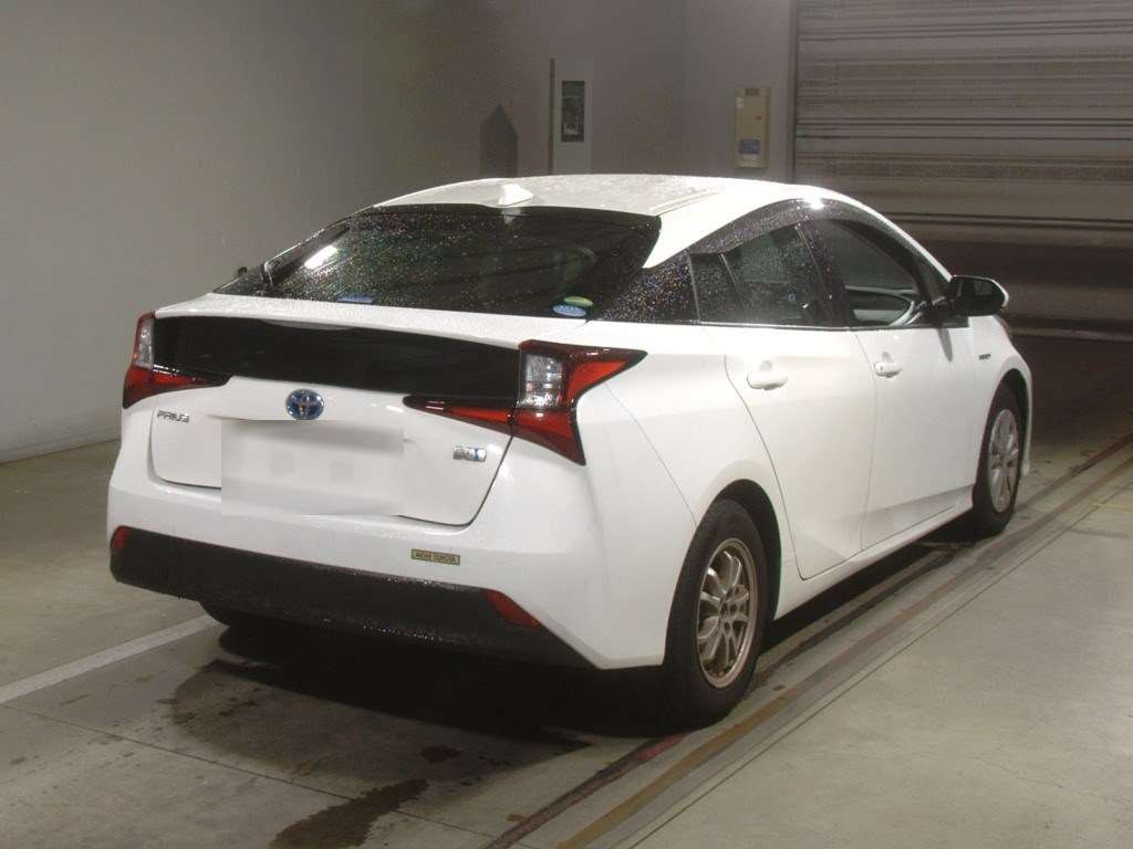 2019 Toyota Prius ZVW51[1]