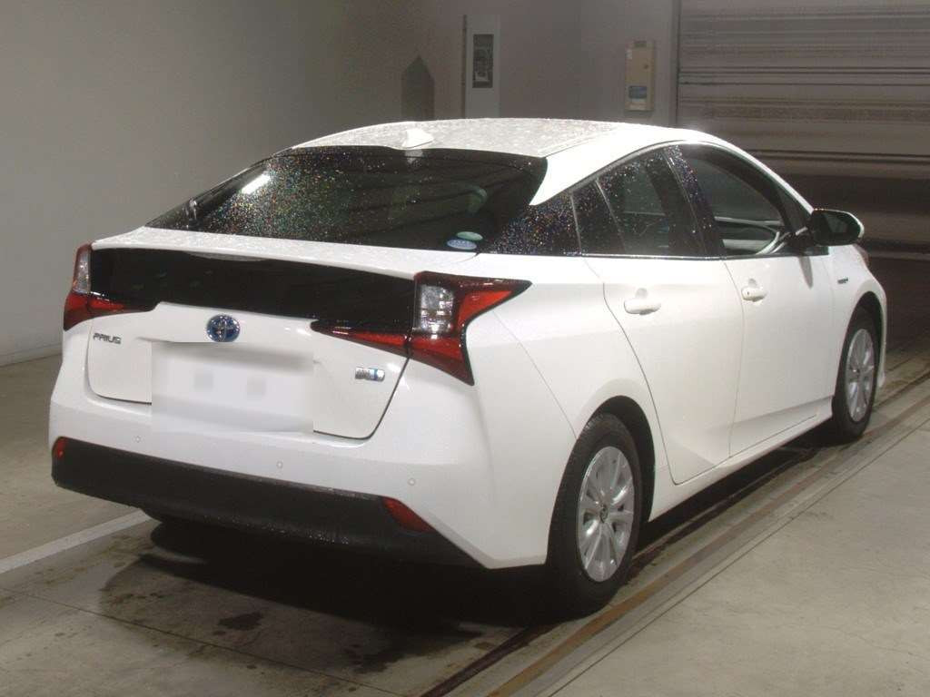 2019 Toyota Prius ZVW51[1]