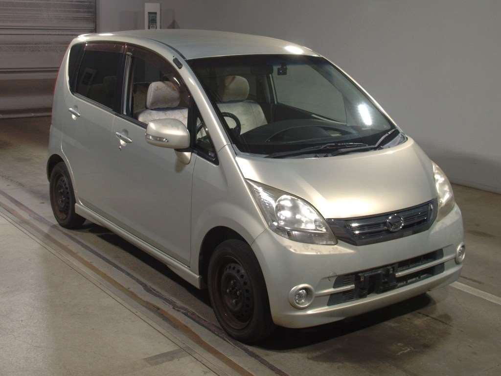 2010 Daihatsu Move L175S[2]