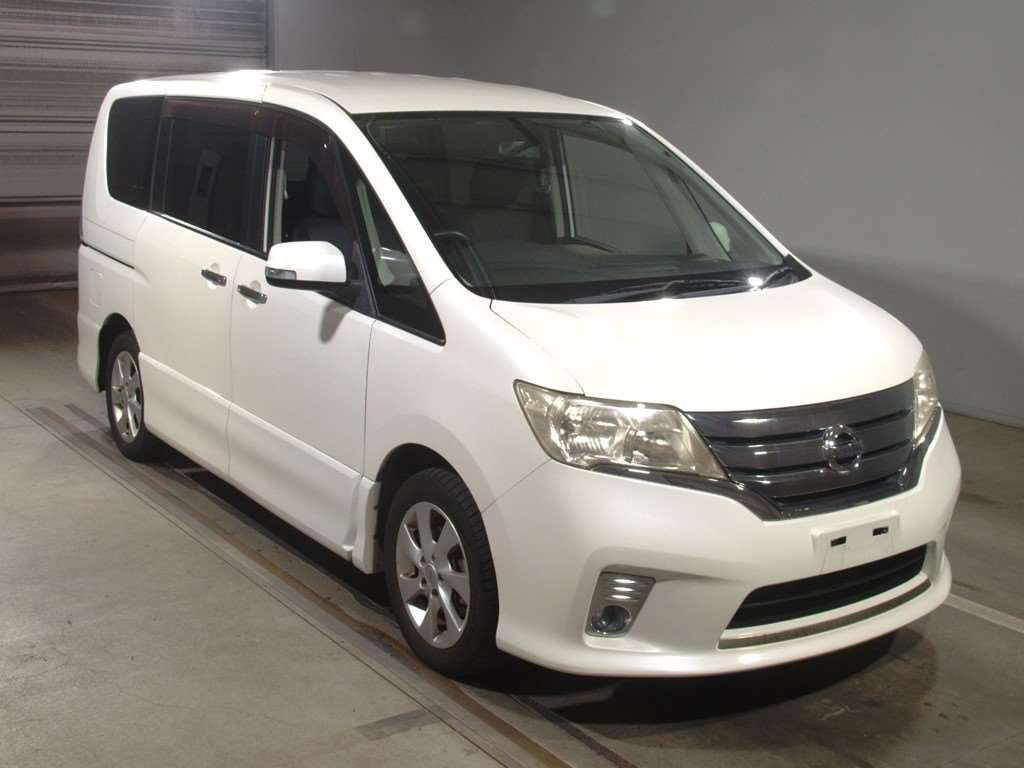 2011 Nissan Serena FC26[2]