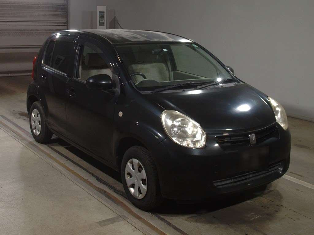 2012 Toyota Passo KGC30[2]