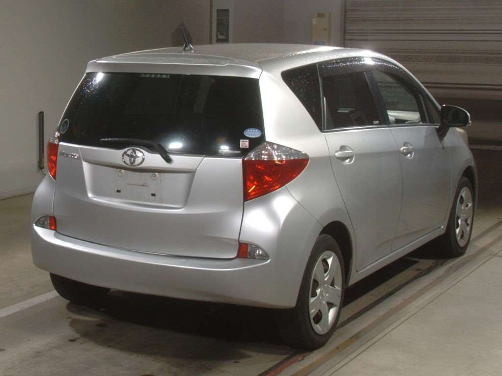 2013 Toyota Ractis NSP120[1]