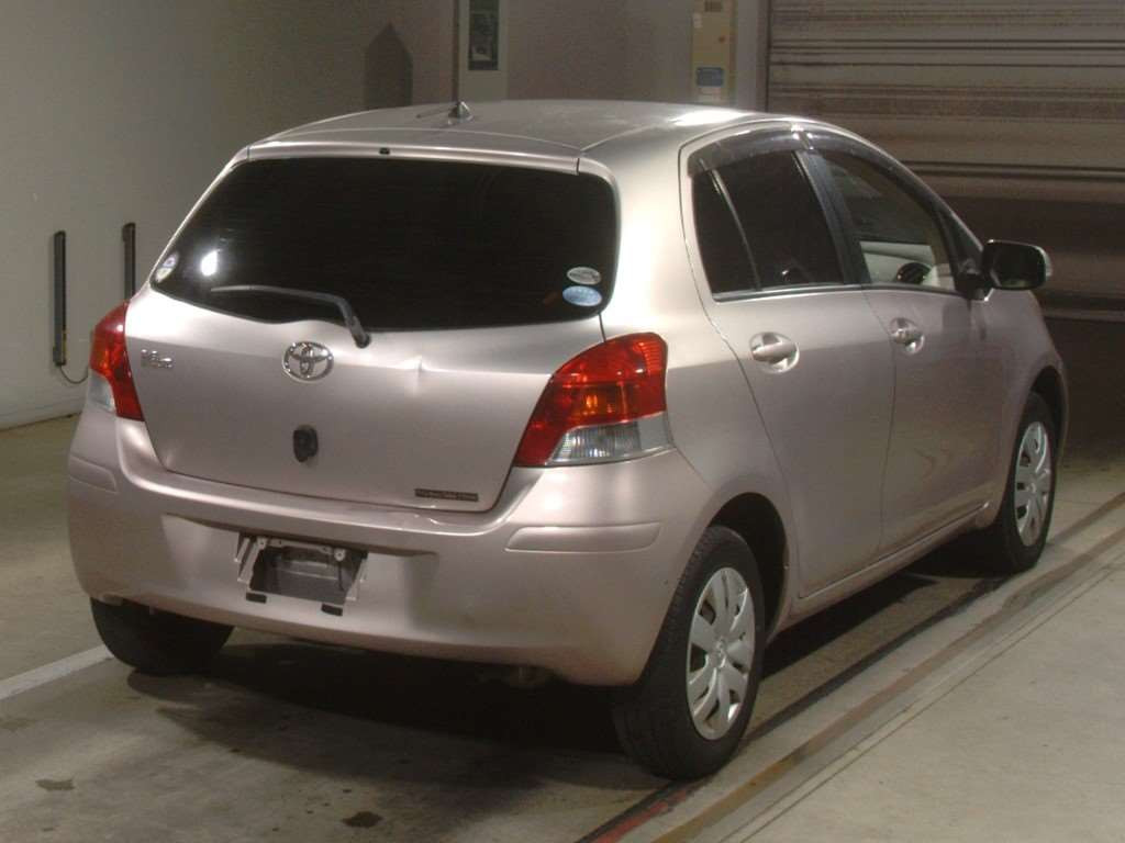 2010 Toyota Vitz KSP90[1]