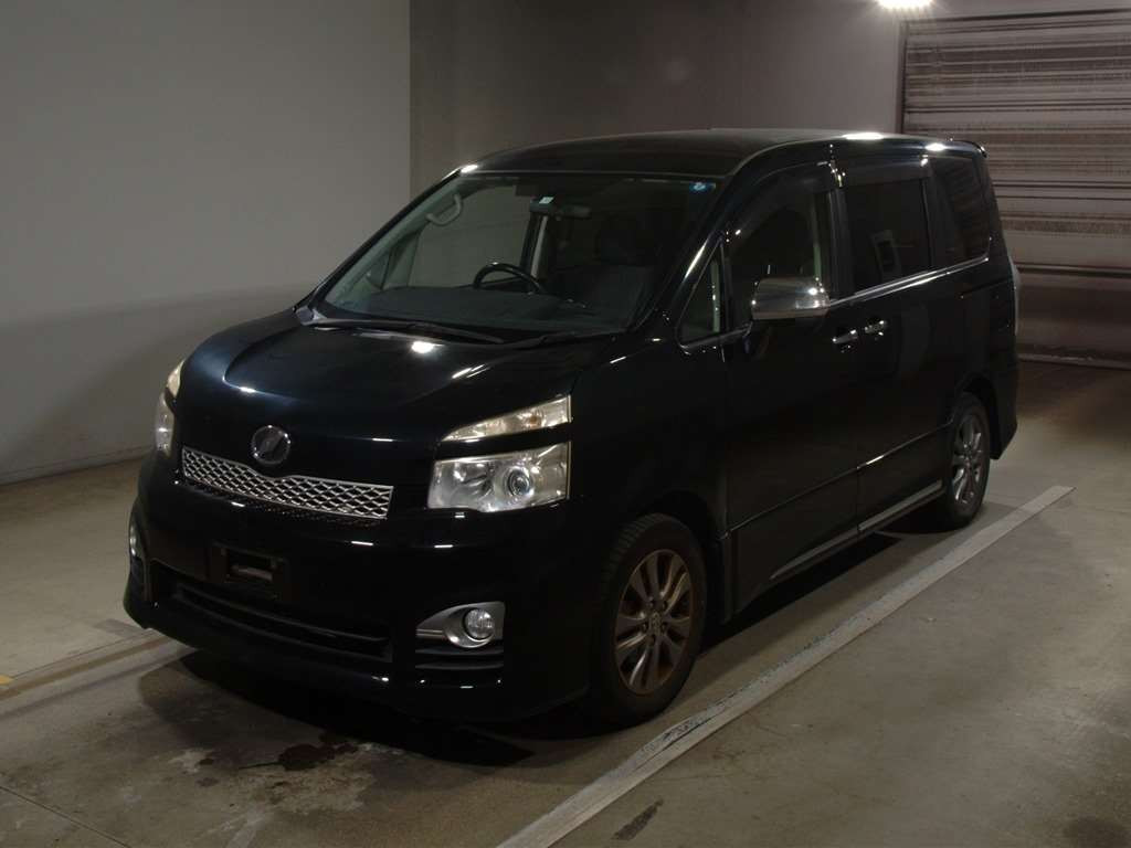 2011 Toyota Voxy ZRR70W[0]