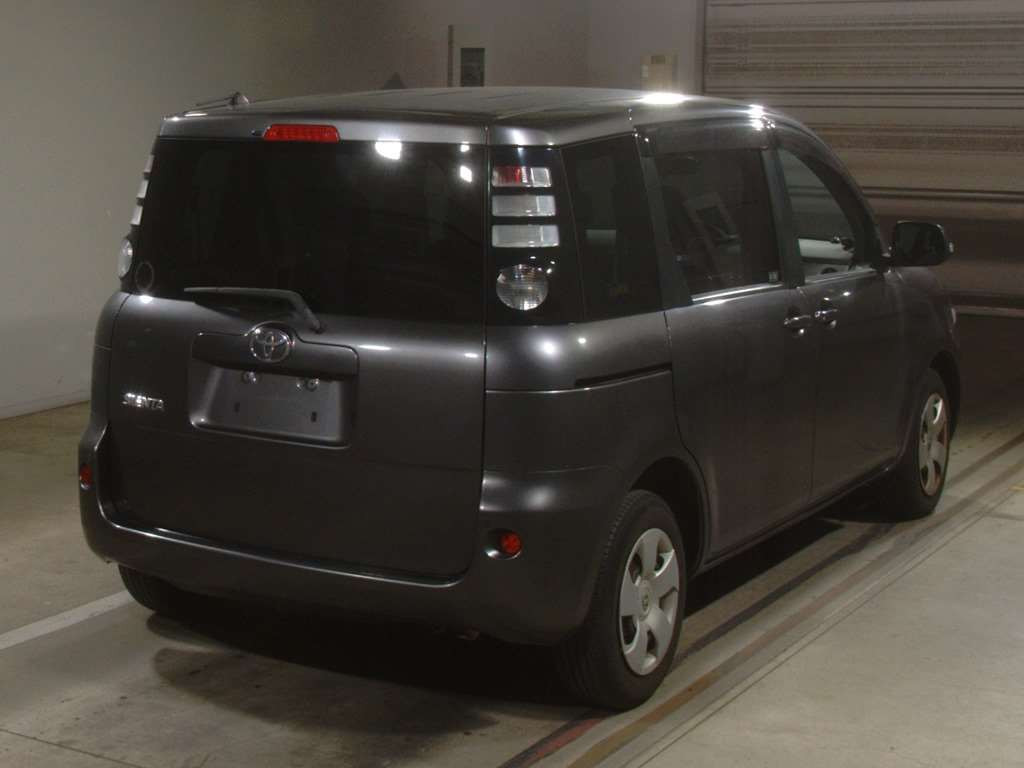 2009 Toyota Sienta NCP81G[1]