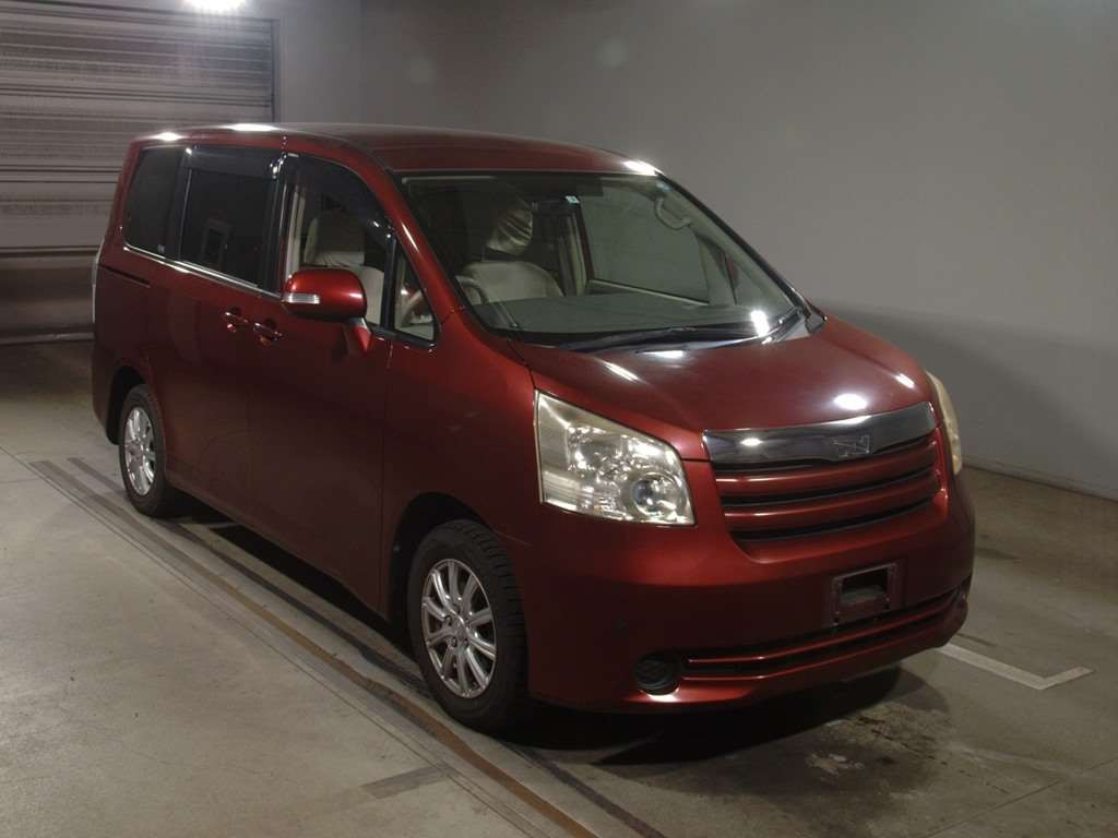 2009 Toyota Noah ZRR70G[2]