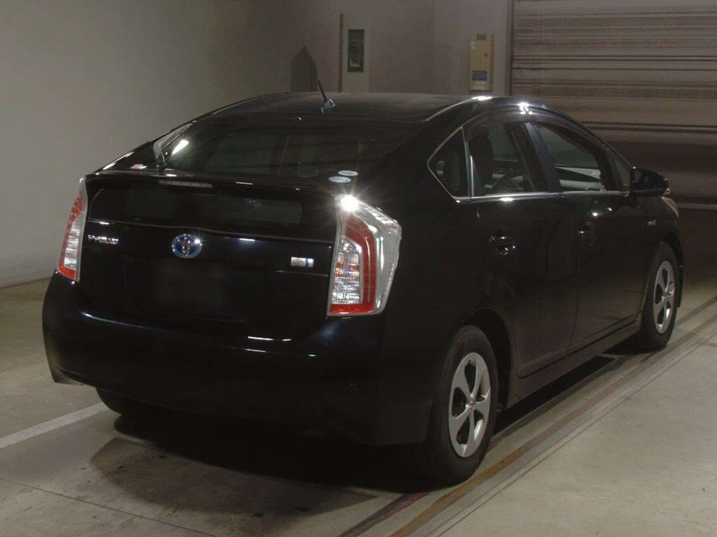 2012 Toyota Prius ZVW30[1]