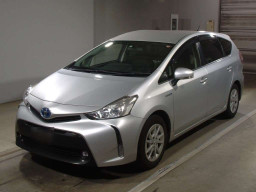 2017 Toyota Prius alpha