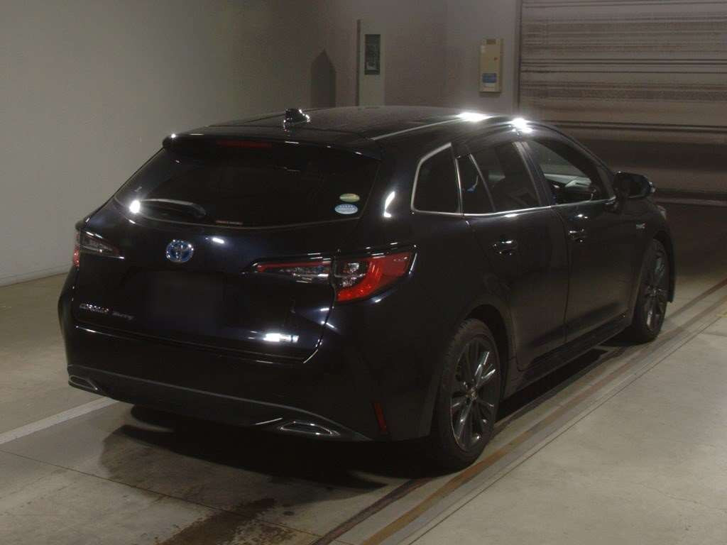 2019 Toyota Corolla Touring Wagon ZWE211W[1]