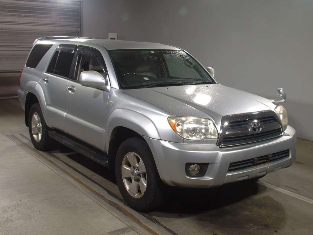 2005 Toyota Hilux Surf TRN215W[2]