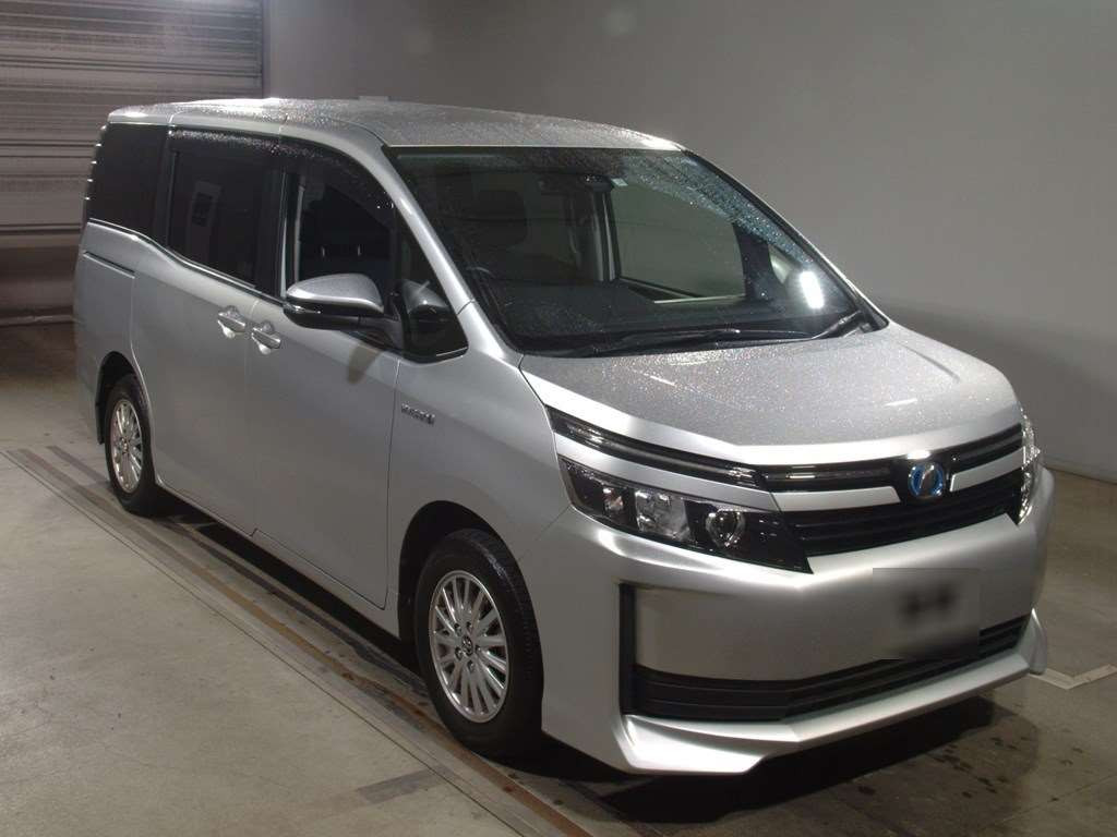 2017 Toyota Voxy ZWR80G[2]