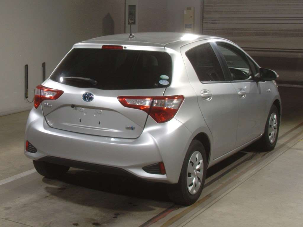 2019 Toyota Vitz NHP130[1]