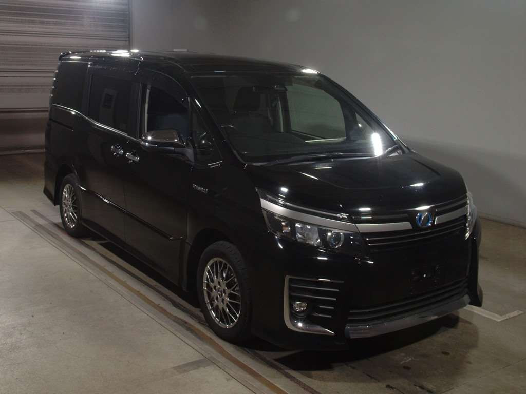 2016 Toyota Voxy ZWR80W[2]