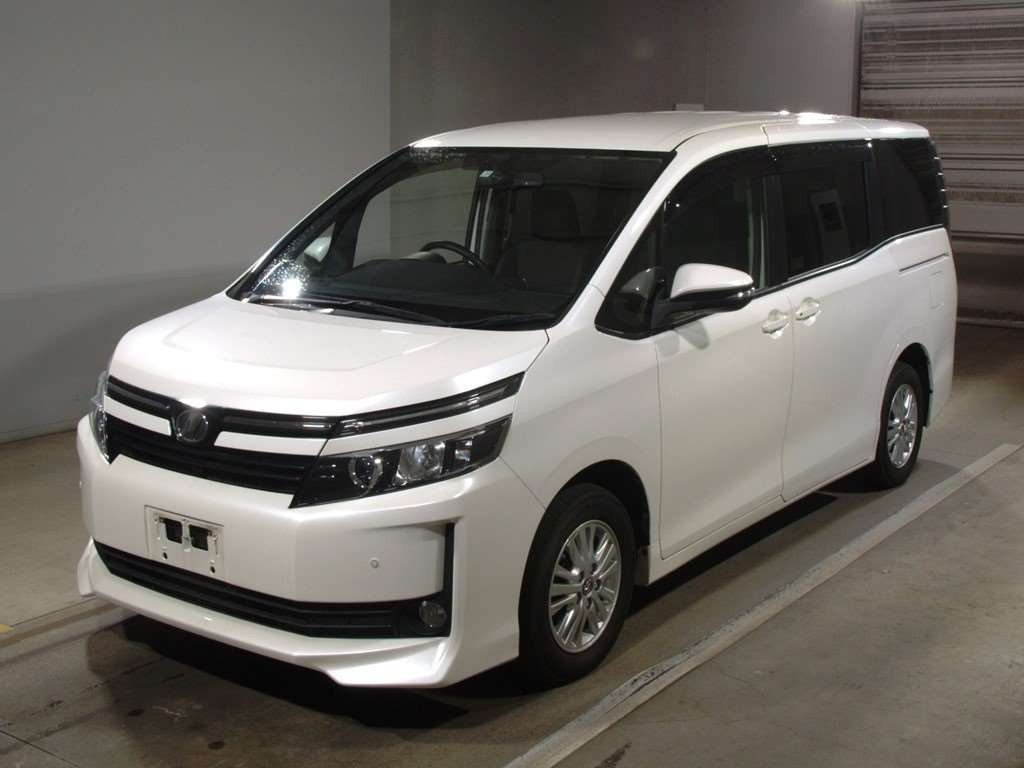 2015 Toyota Voxy ZRR80G[0]