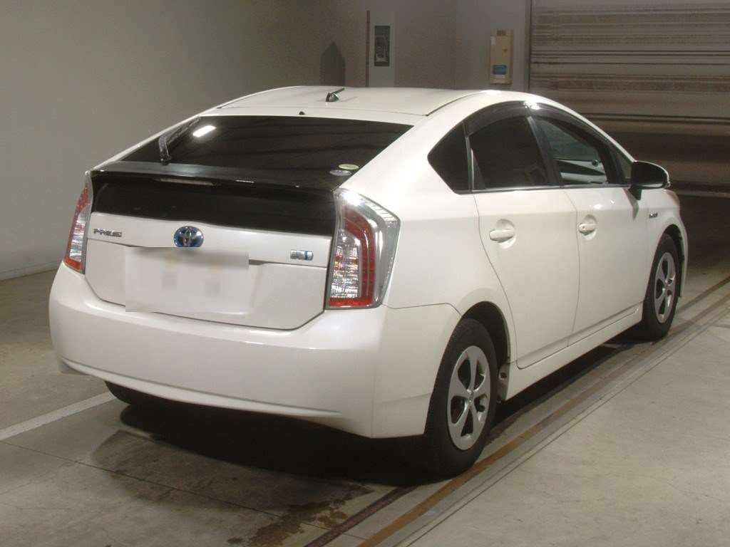 2012 Toyota Prius ZVW30[1]