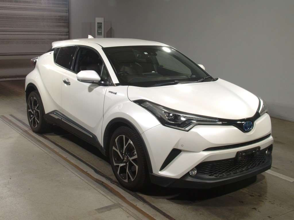 2018 Toyota C-HR ZYX10[2]