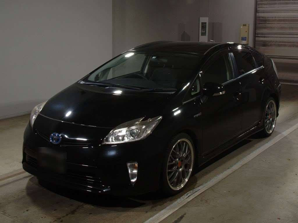 2015 Toyota Prius ZVW30[0]