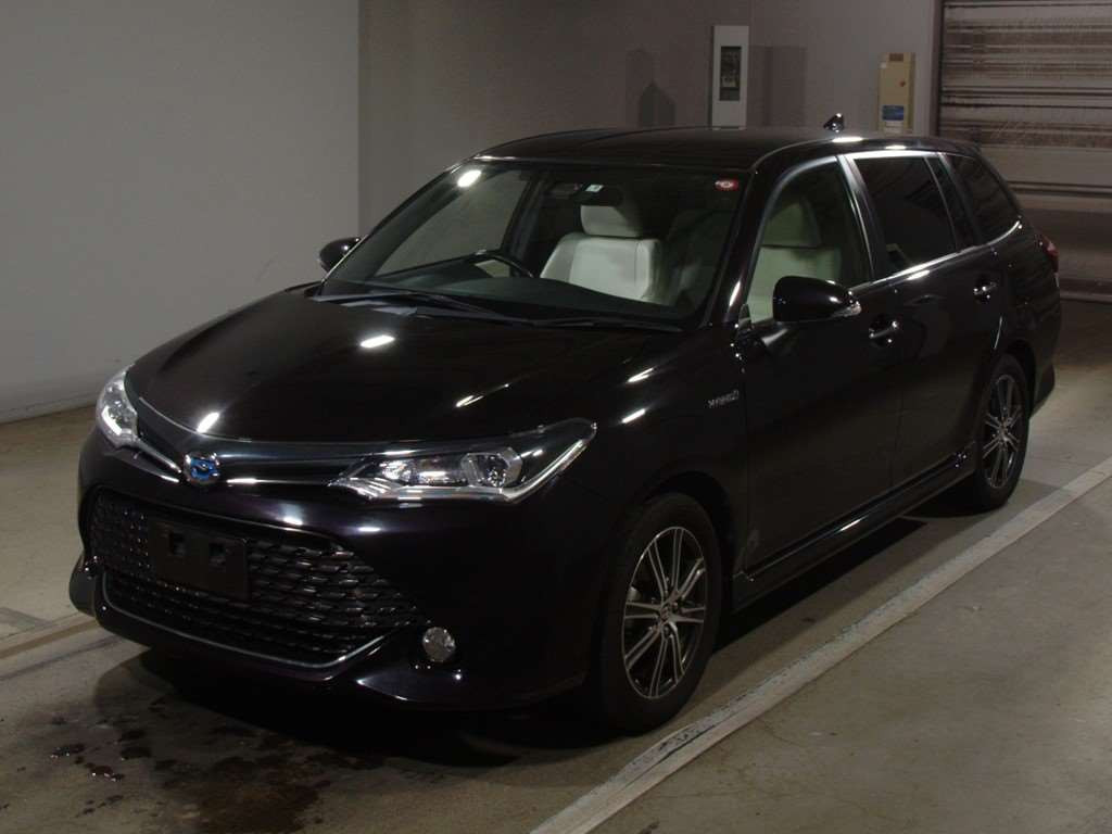 2015 Toyota Corolla Fielder NKE165G[0]