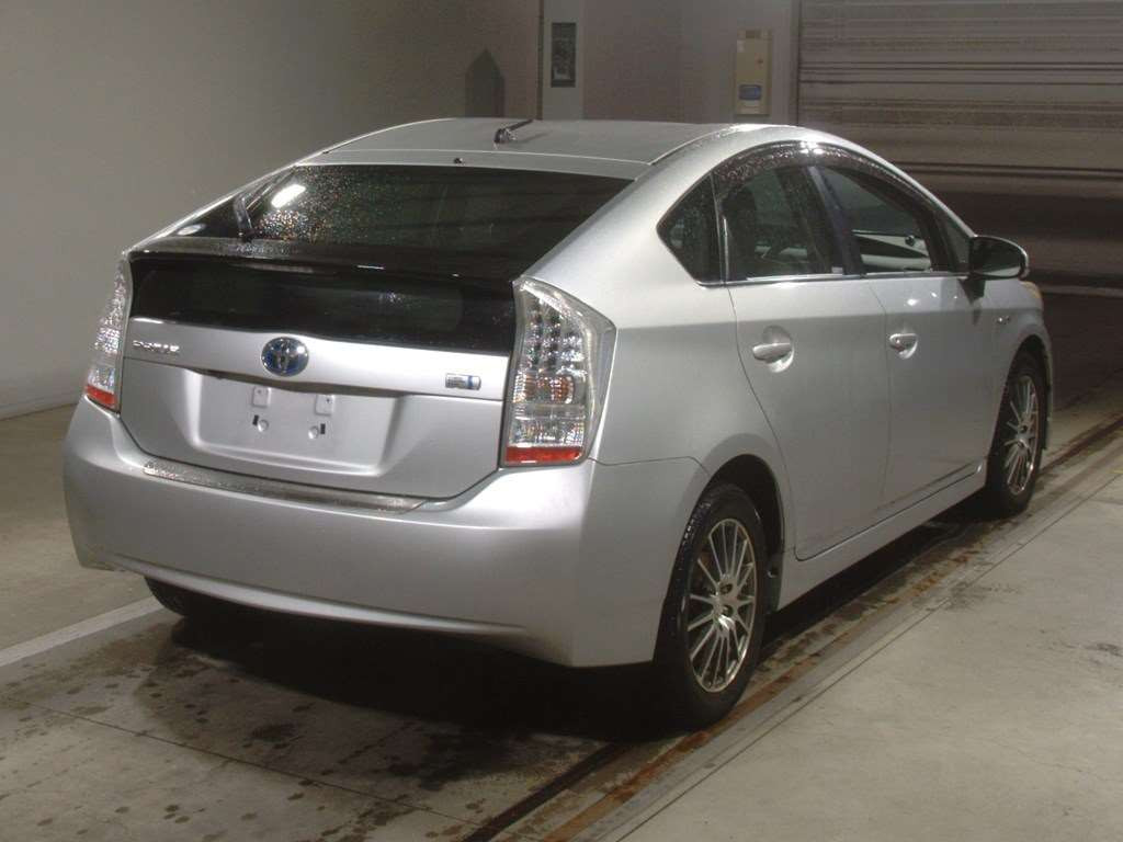 2011 Toyota Prius ZVW30[1]