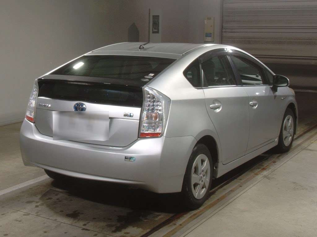 2011 Toyota Prius ZVW30[1]