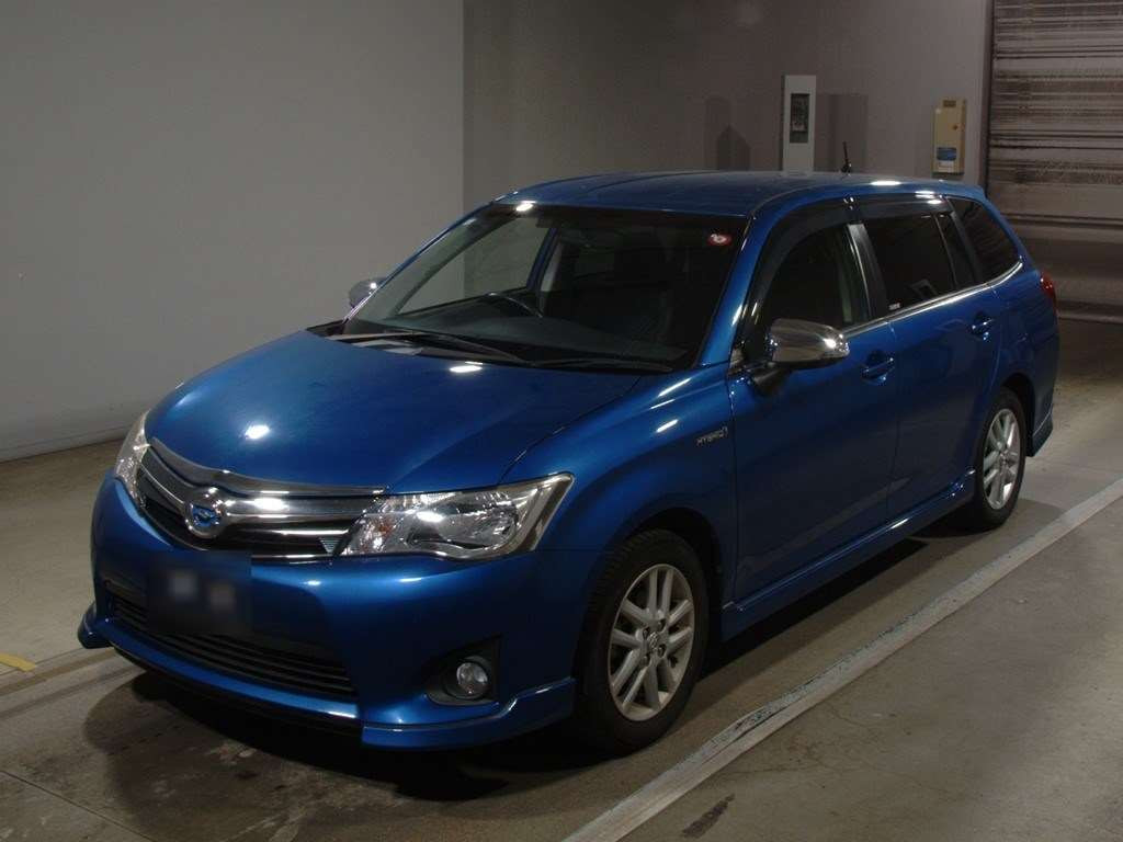 2014 Toyota Corolla Fielder NKE165G[0]