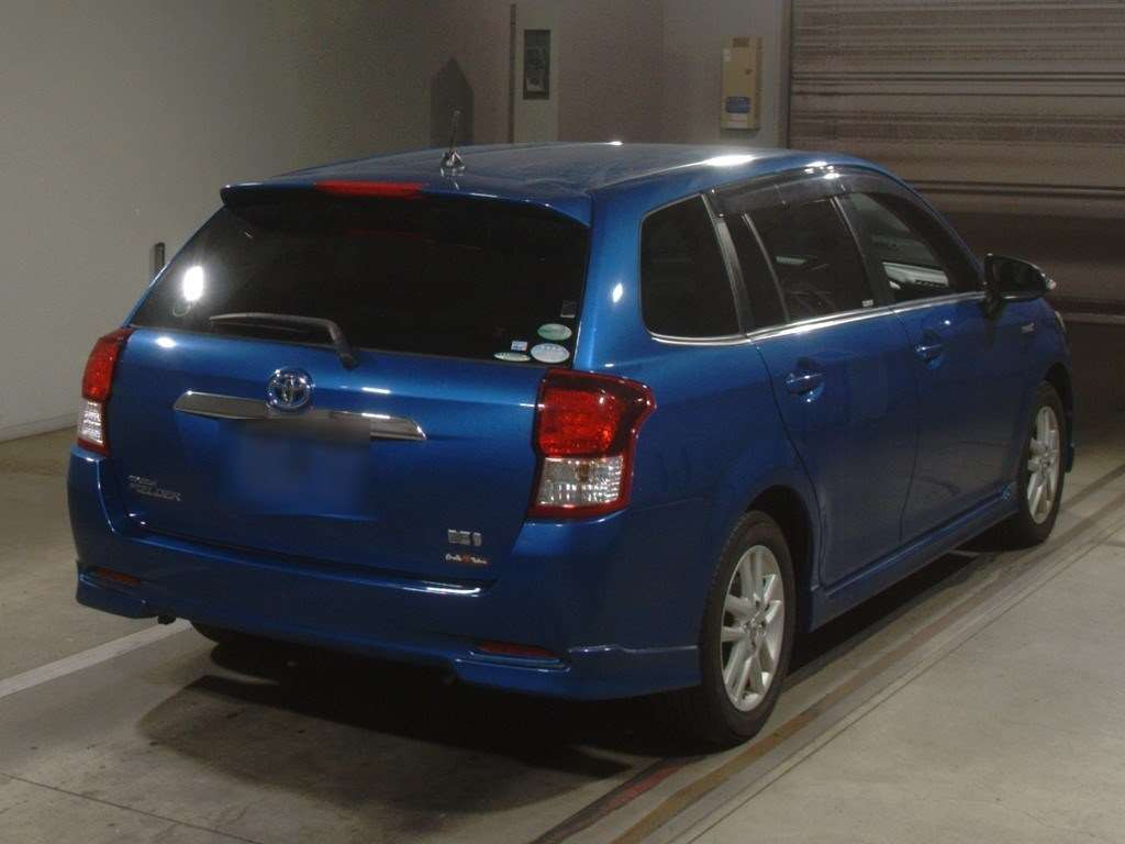 2014 Toyota Corolla Fielder NKE165G[1]