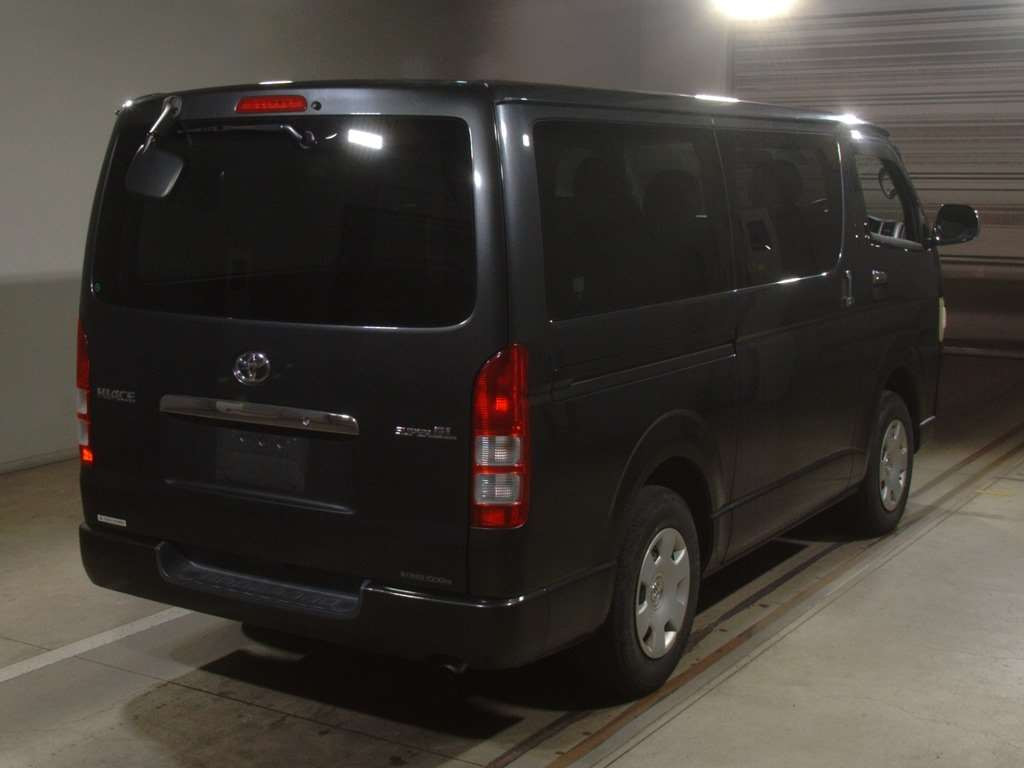 2005 Toyota Hiace Van KDH205V[1]