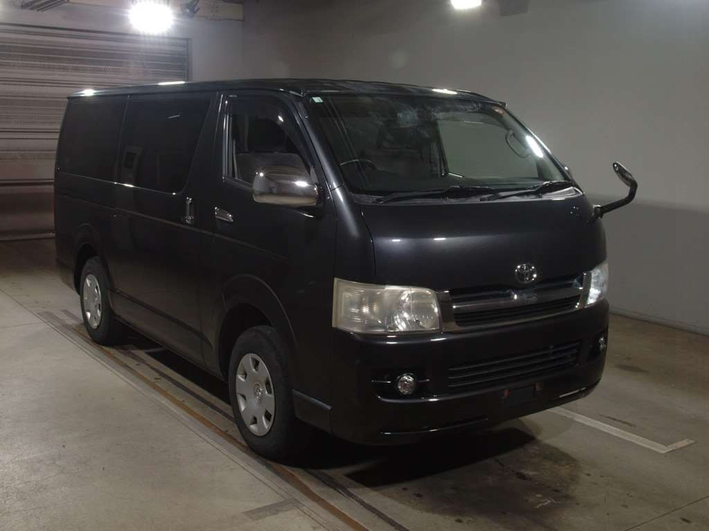 2005 Toyota Hiace Van KDH205V[2]