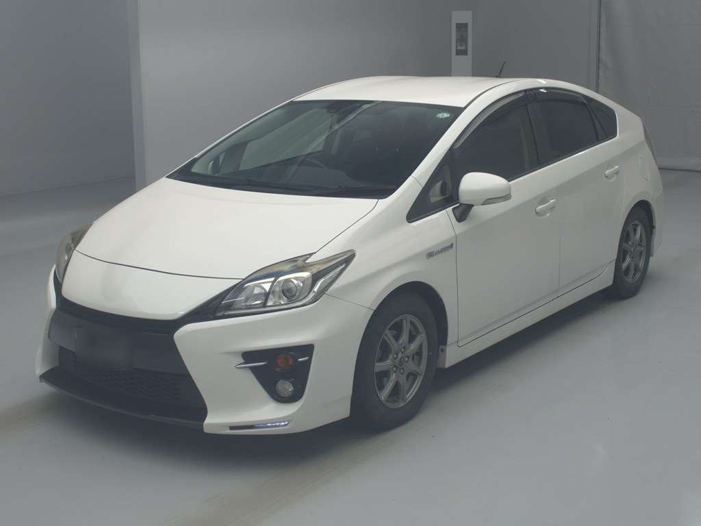 2014 Toyota Prius ZVW30[0]