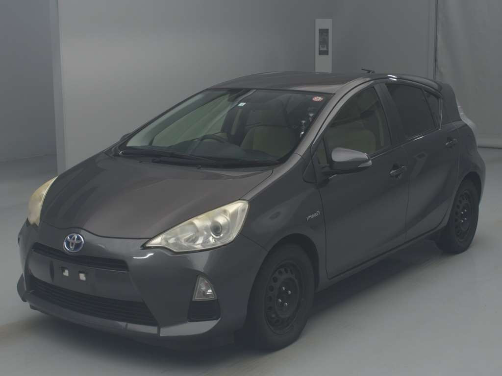 2012 Toyota Aqua NHP10[0]