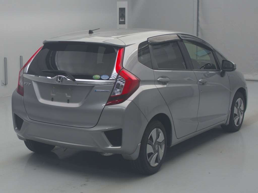 2013 Honda Fit Hybrid GP5[1]