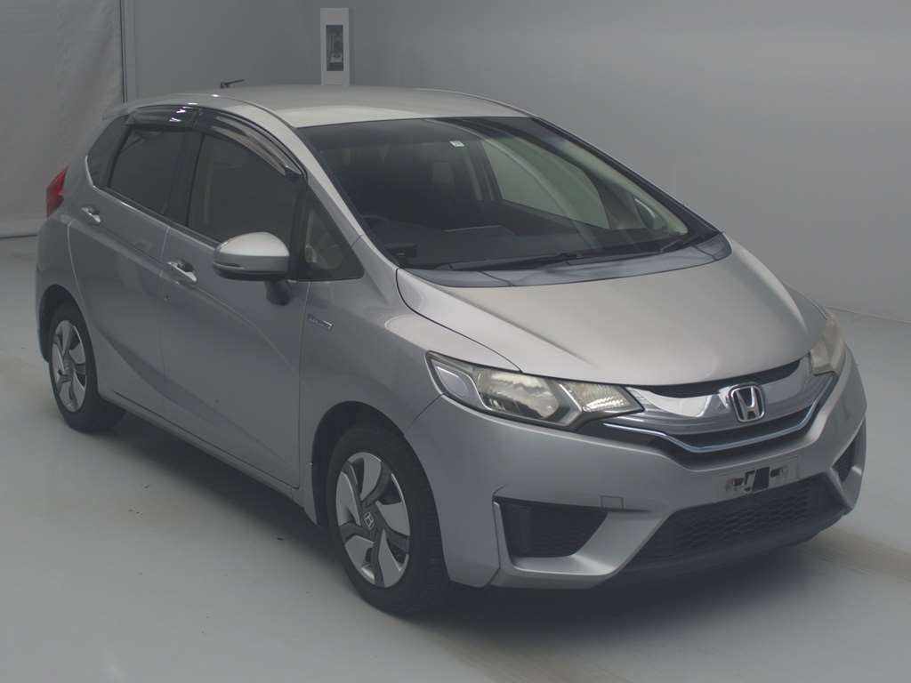 2013 Honda Fit Hybrid GP5[2]