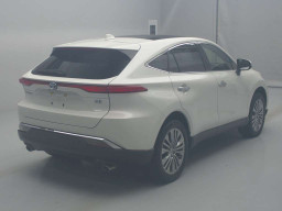 2022 Toyota Harrier Hybrid