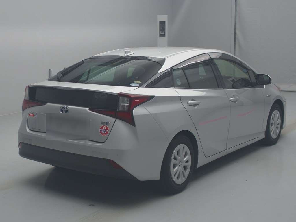 2019 Toyota Prius ZVW51[1]