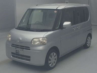 2011 Daihatsu Tanto