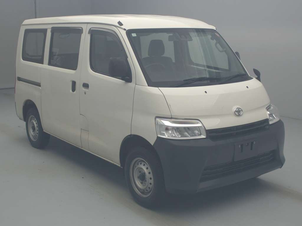 2020 Toyota Townace Van S413M[2]