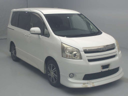 2008 Toyota Noah