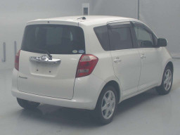 2005 Toyota Ractis