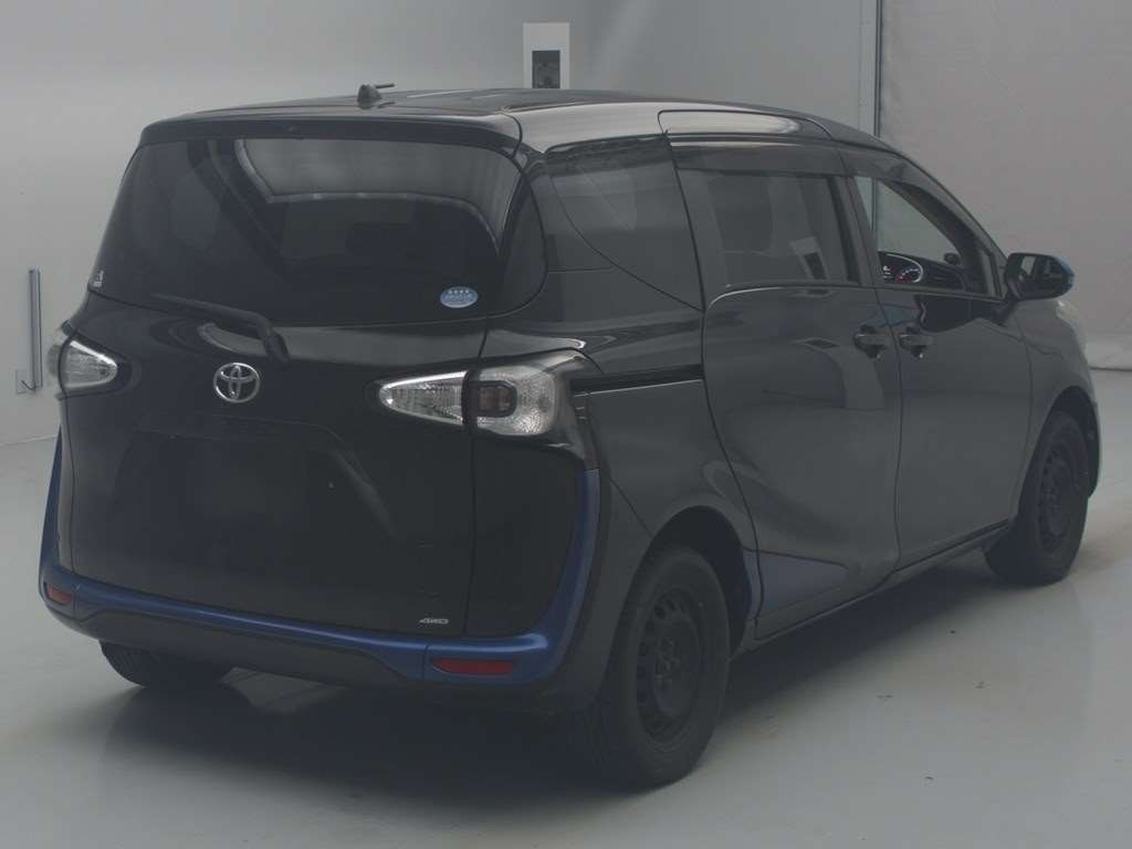 2015 Toyota Sienta NCP175G[1]