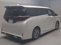 2023 Toyota Alphard Hybrid