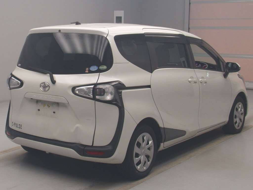 2015 Toyota Sienta NSP170G[1]