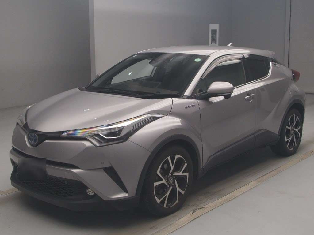 2018 Toyota C-HR ZYX10[0]