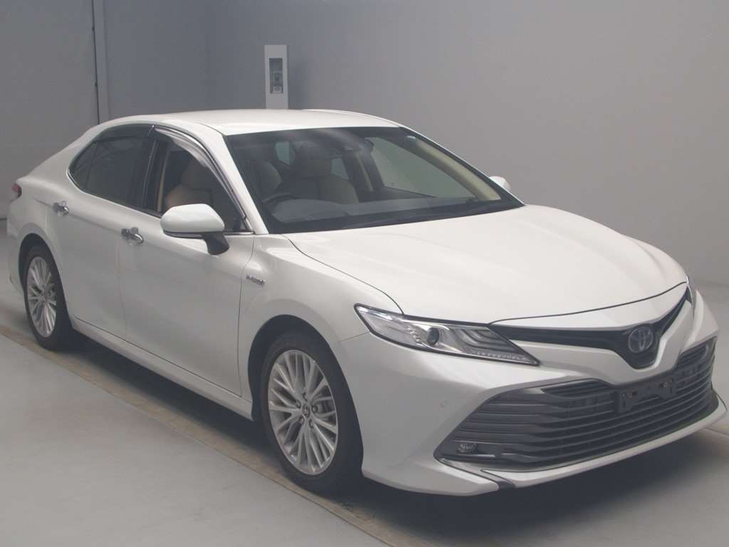 2017 Toyota Camry AXVH70[2]