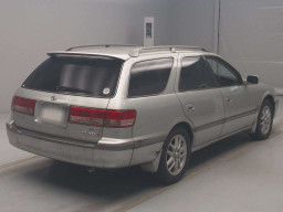 2001 Toyota Mark II Qualis