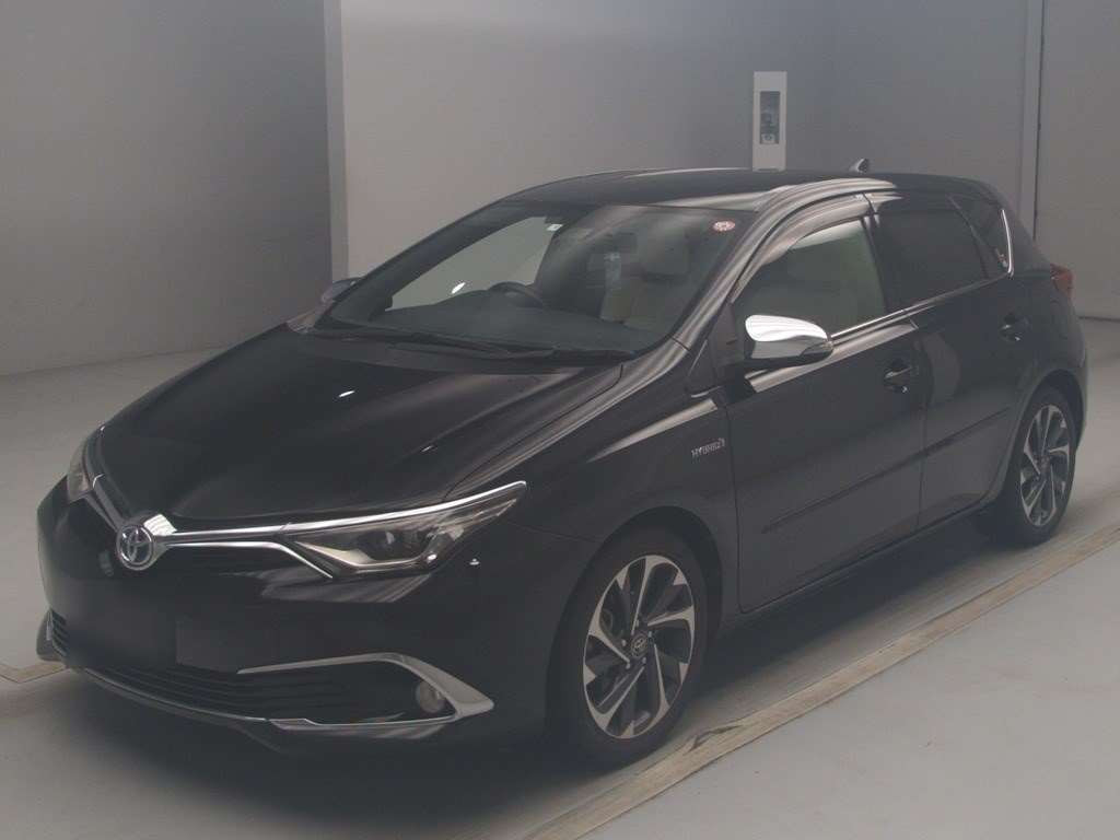 2017 Toyota Auris ZWE186H[0]