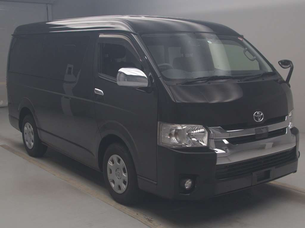 2019 Toyota Hiace Wagon TRH214W[2]